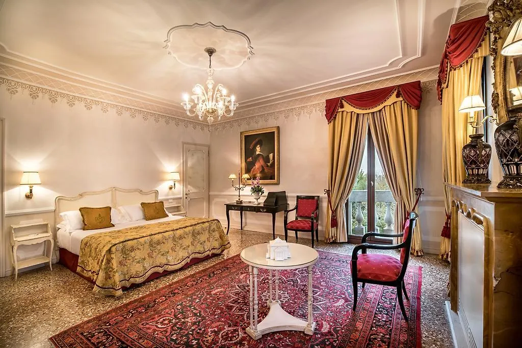Villa Franceschi Hotel & Resort Mira