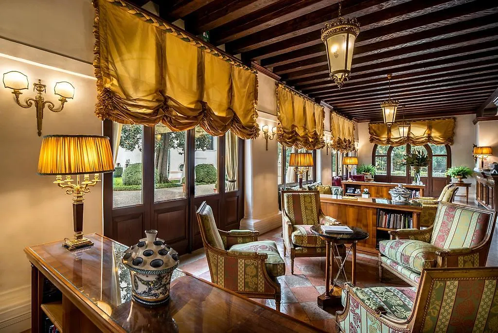 Villa Franceschi Hotel & Resort Mira