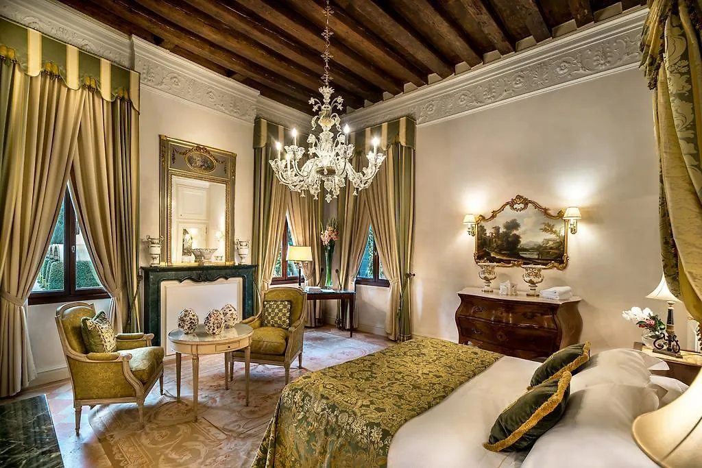 Villa Franceschi Hotel & Resort Mira 5*,