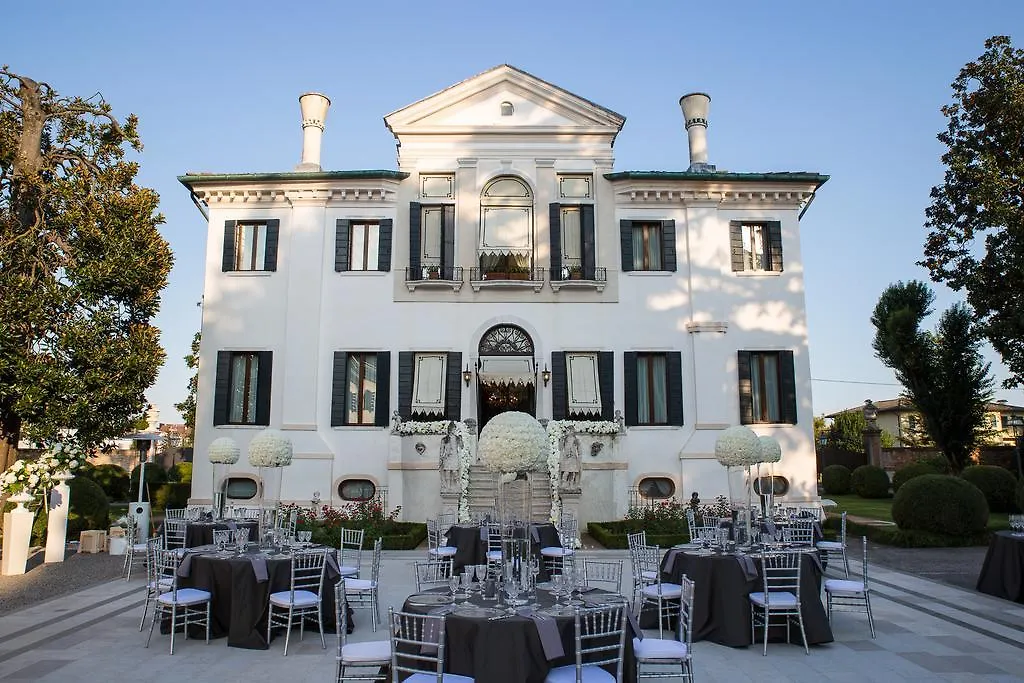 Villa Franceschi Hotel & Resort Mira 5*,